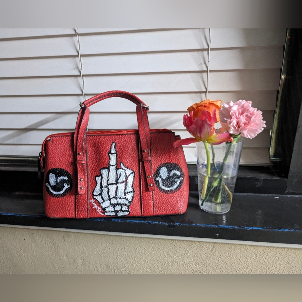 Sassy Skeleton Statement Purse: Flaunt Your Attitude